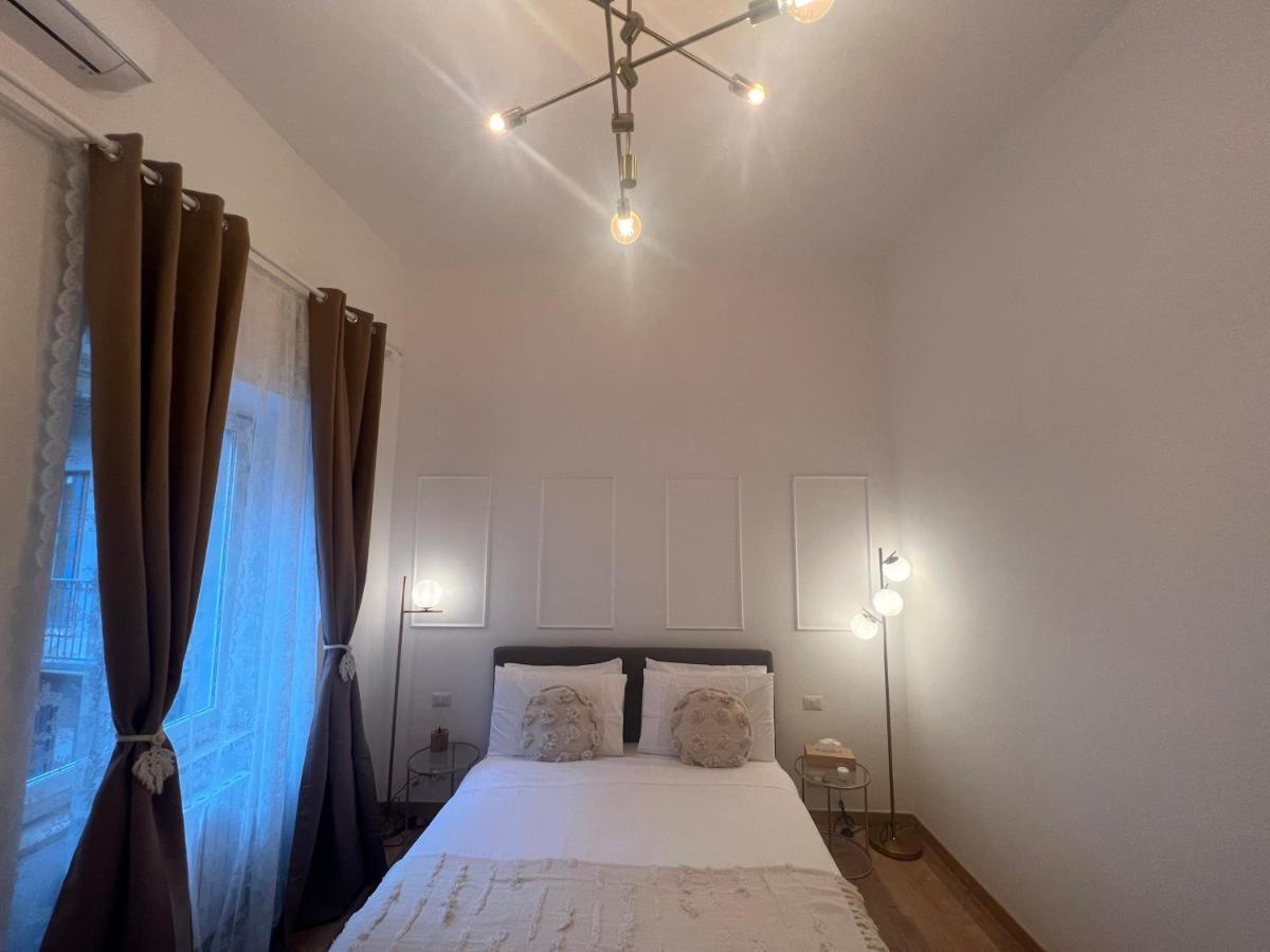 Regina Milano In Bocconi Apartment Luaran gambar