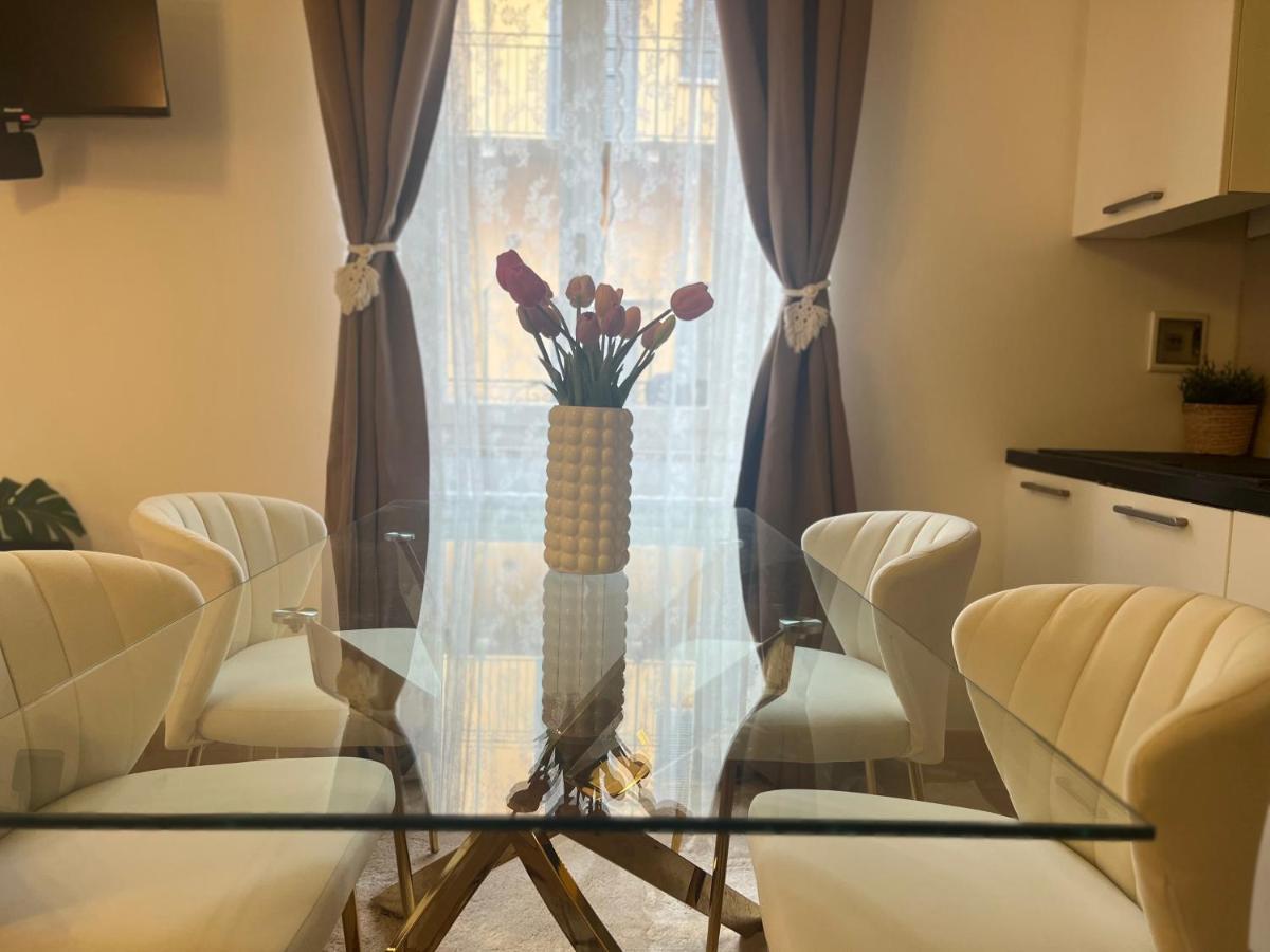 Regina Milano In Bocconi Apartment Luaran gambar
